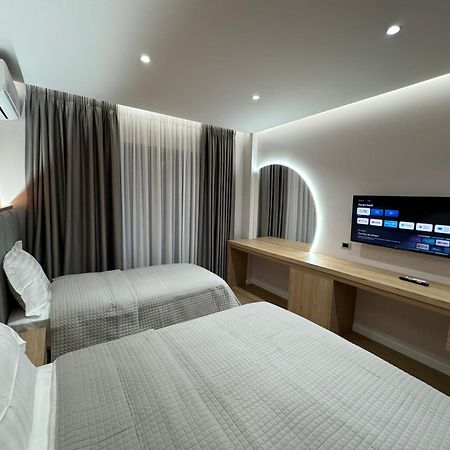 Hotel Lyhnidas Udenisht Exteriör bild