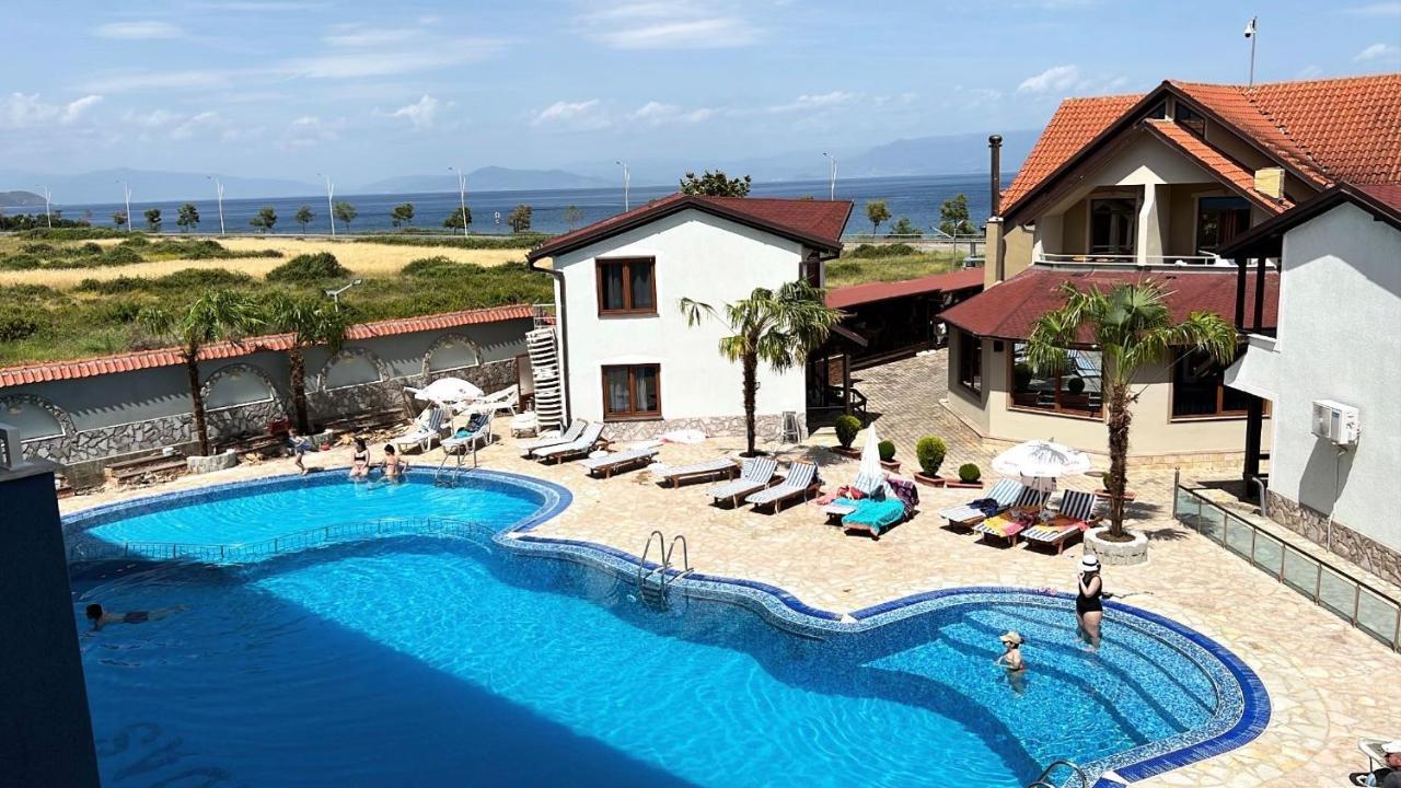Hotel Lyhnidas Udenisht Exteriör bild