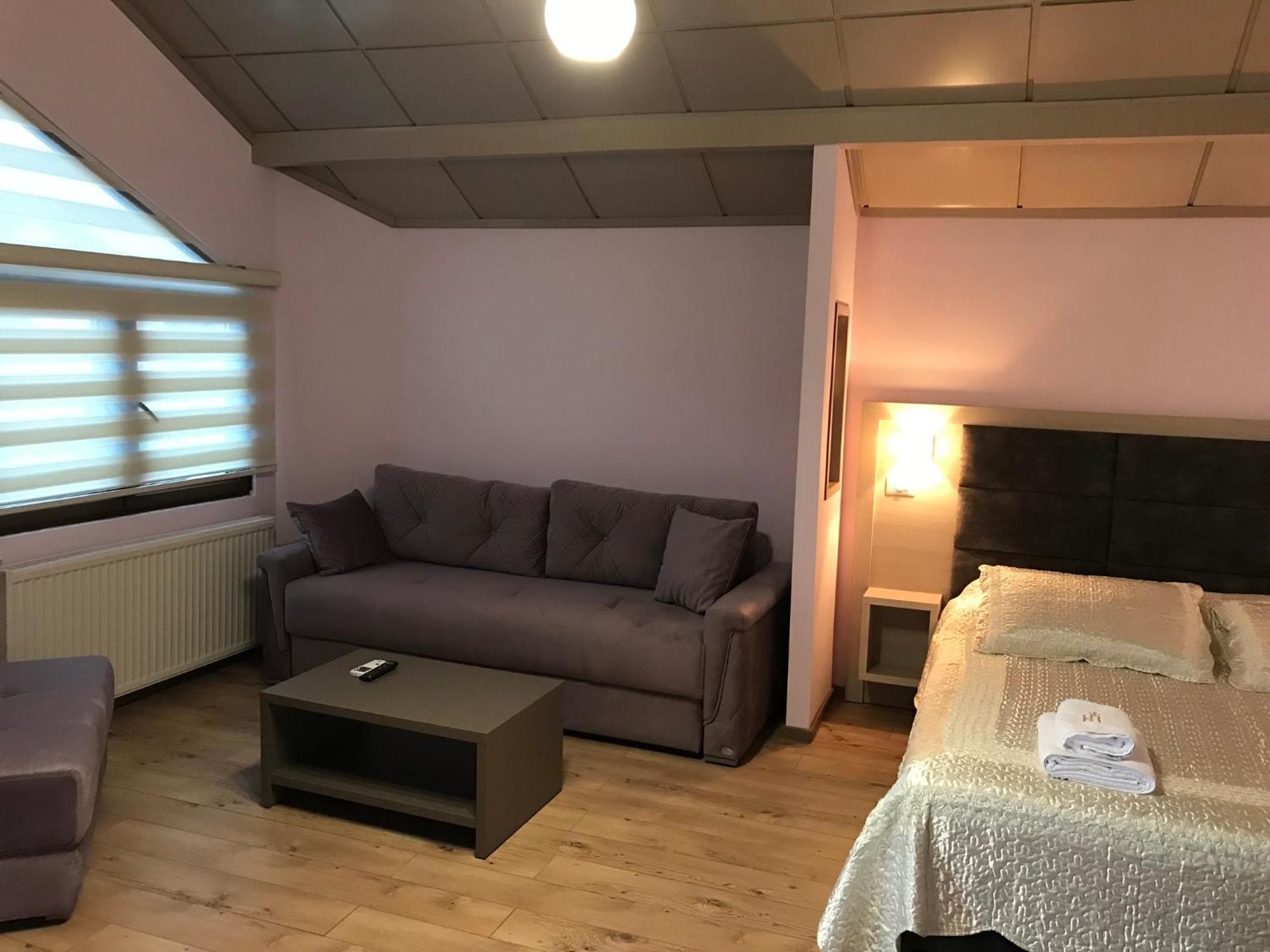 Hotel Lyhnidas Udenisht Exteriör bild
