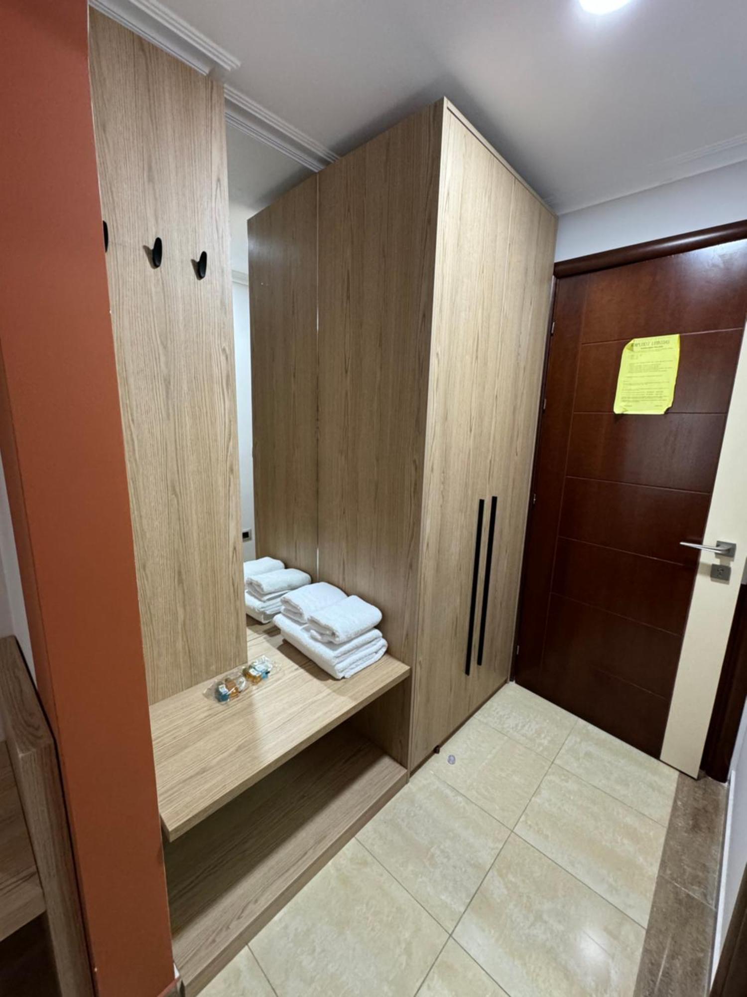 Hotel Lyhnidas Udenisht Exteriör bild